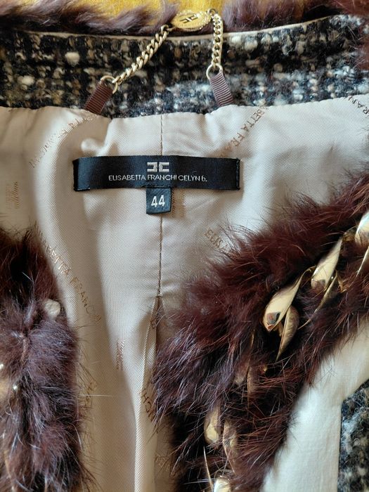 Elisabetta Franchi costum elegant,superb
