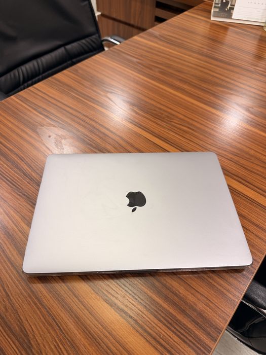 Macbook pro i5 2019