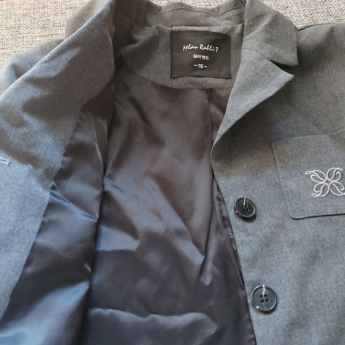 Продам костюм и коженку