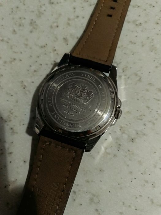 Часы наручные Festina F16495