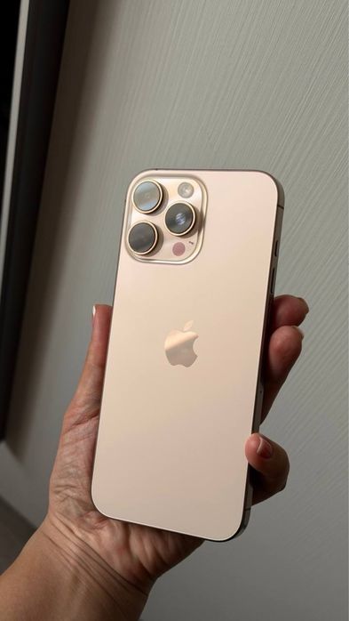 Iphone 16 pro max 1 tb.