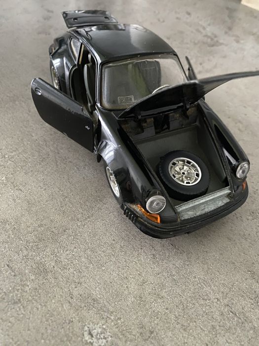 Porche 911 1:24 metalic