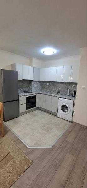 Дава се под наем Двустаен апартамент в Бургас, Възраждане - 70 кв.м за 382.5 € - Снимка #2