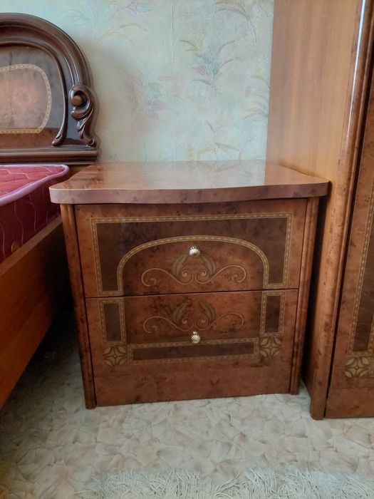 Спальный гарнитур