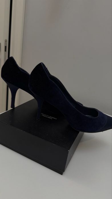 Прощам туфли charles and Keith