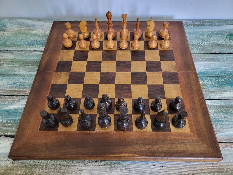 #4 Шахмат с табла