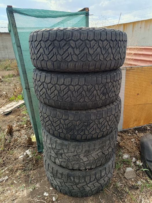 Гуми 33 12.50 R 20/ 275 60 20