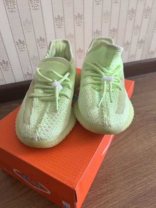 Кроссовки детские