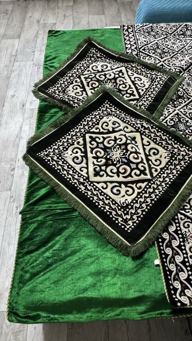 Продам  чехлы для корпешек и подушек