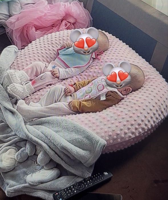 Възглавница за тандемно хранене/ възглавница за близнаци