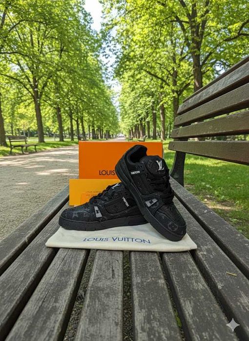 Adidasi LV Trainers Negru - Adidasi Full box - Premium - Verificare