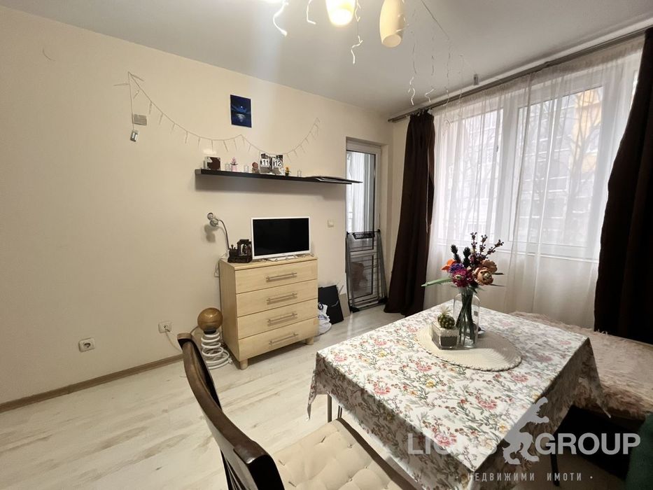 Продава се Двустаен апартамент в Варна, Левски - 40 кв.м за 1849 €/кв.м - Снимка #4