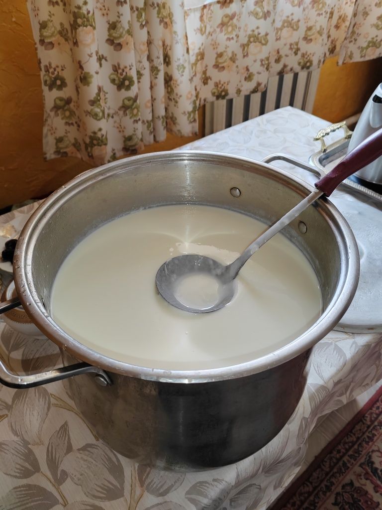 Молоко домашнее свежее Айран домашний: 350 тг. - Продукты питания / напитки  Семей на Olx