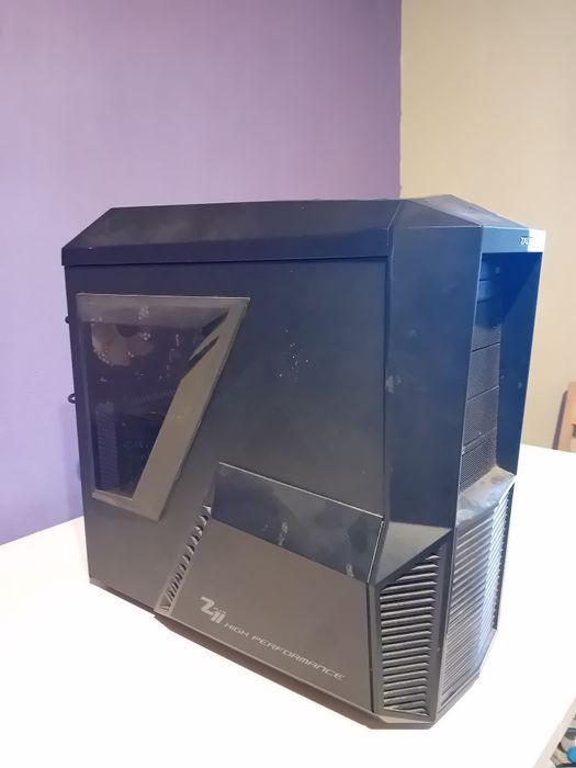Calculator Desktop Procesor i5-3470, Placa video nvidia  660 TI, 8 gb ddr3 ram 1600mhz
