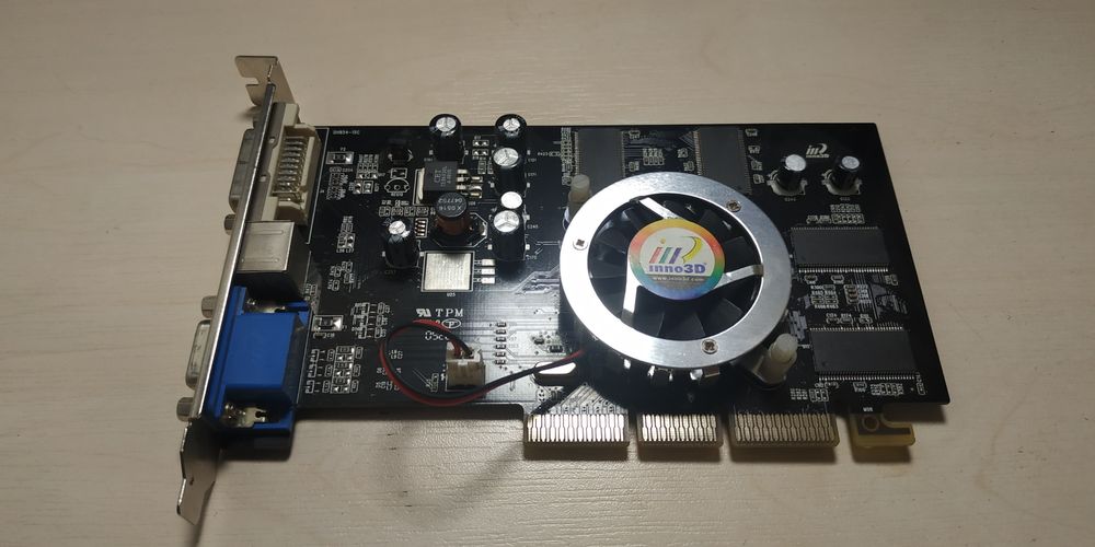 видеокарта Inno3D