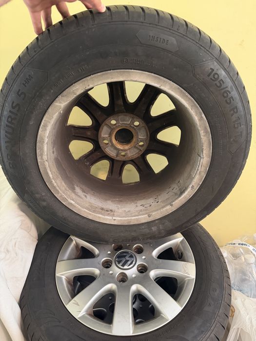 Оригинални джанти с гуми от VW Golf 5