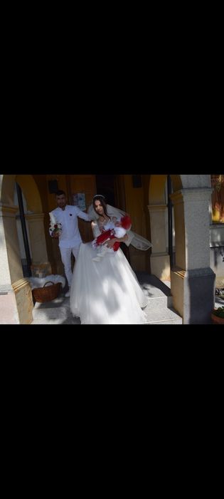 Rochie de mireasă model A line