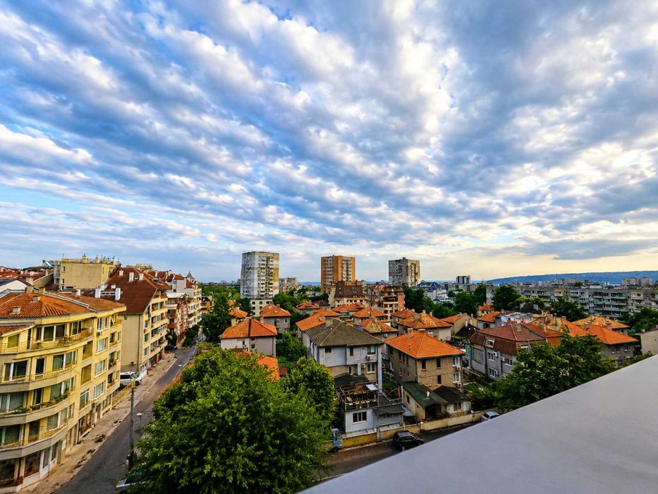 Уютен апартамент с морска гледка във Варна Mir Cozy Apartment