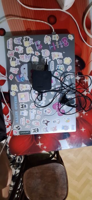Vand laptop lenovo MV81