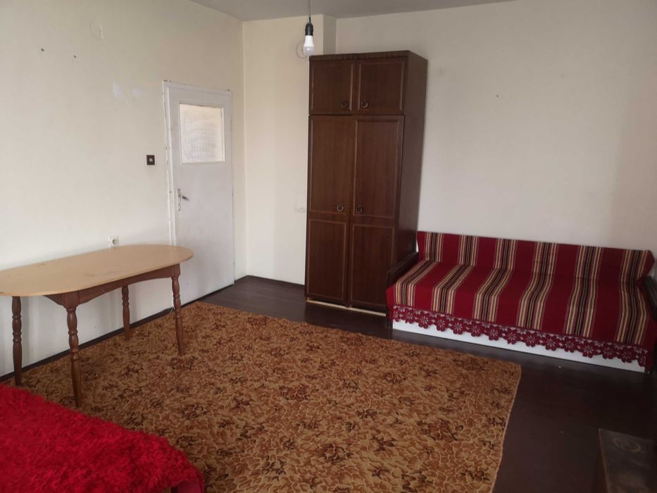 Давам под наем 3-стаен апартамент