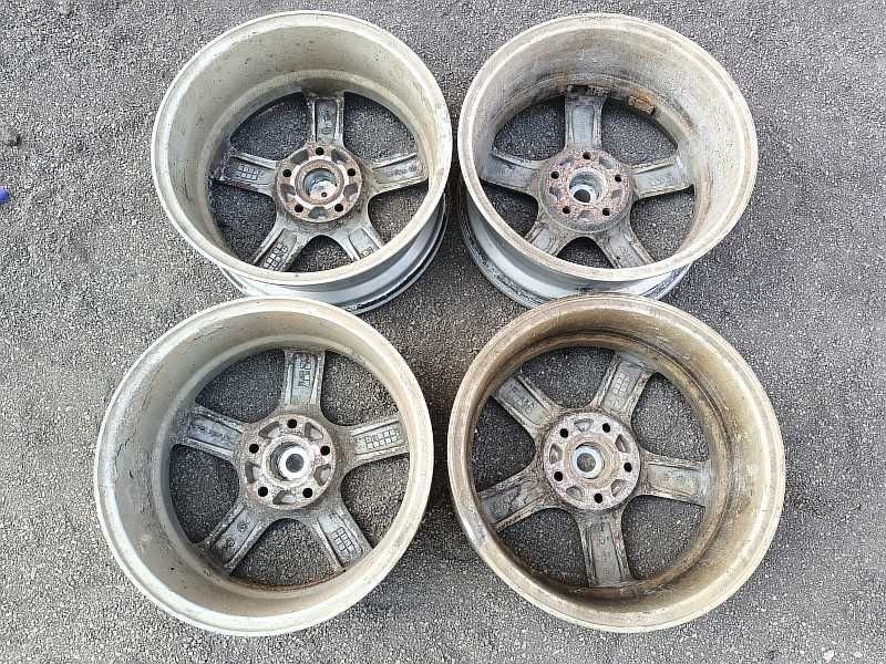 Продам легкосплавные диски на автомашину Audi