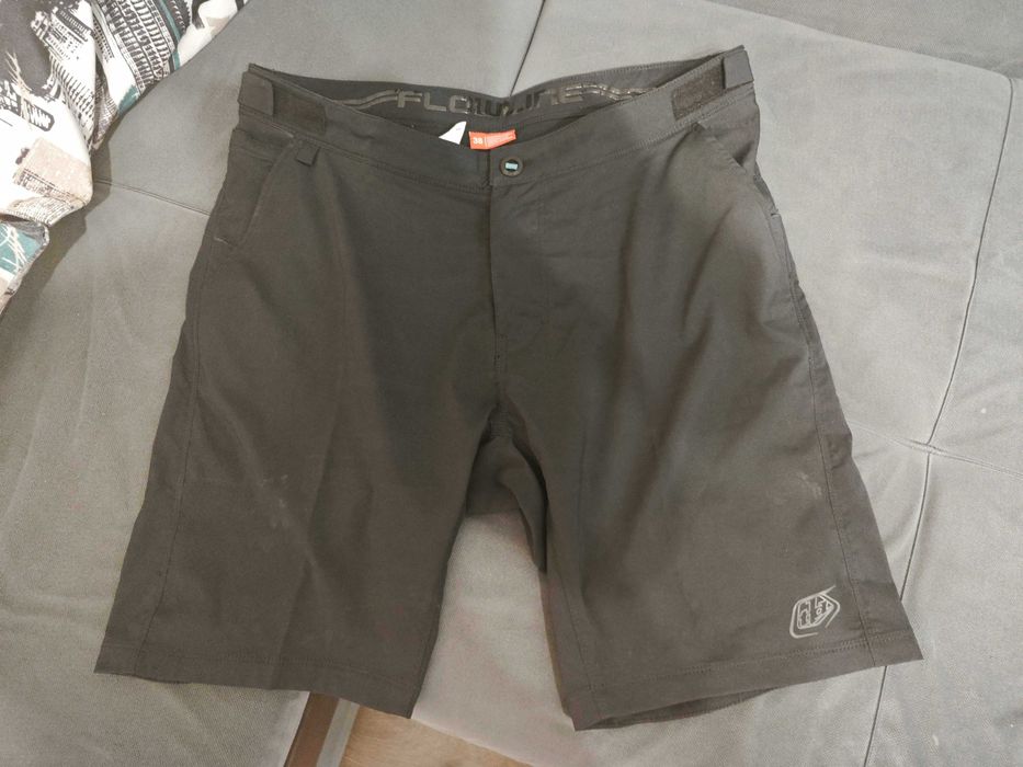 Продам велошорты Troy Lee Designs Flowline