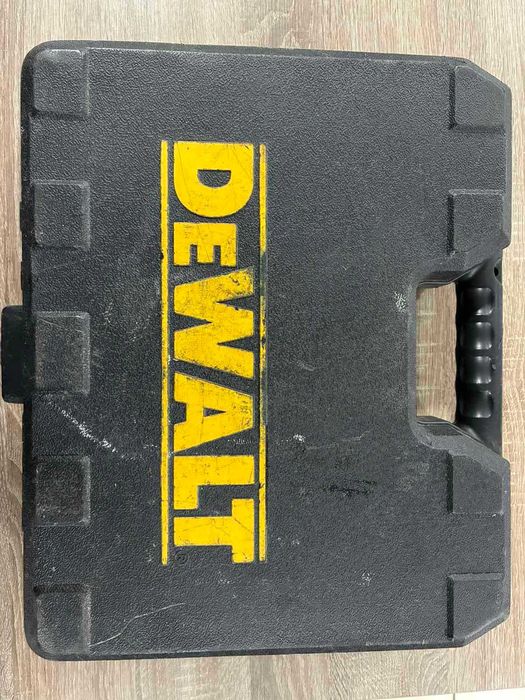 Вeнтоверт DeWalt DCD771