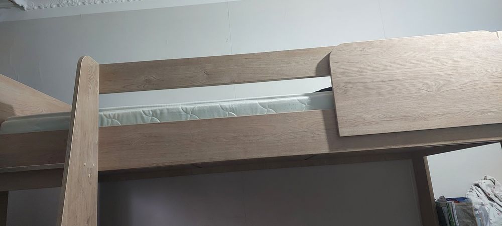 Продам двухъярусную кровать