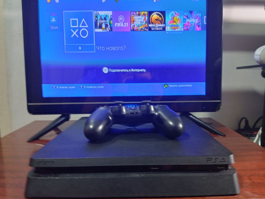 playstation 4 slim почти новый