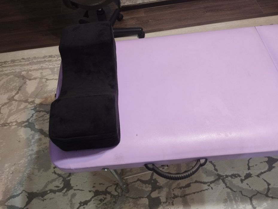 Продам кушетку и подушку