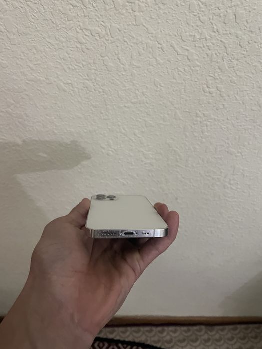 Iphone 12 pro holati ideal