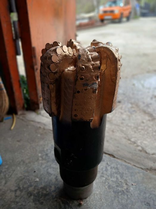 Нова триконусна глава за сондиране 200 мм