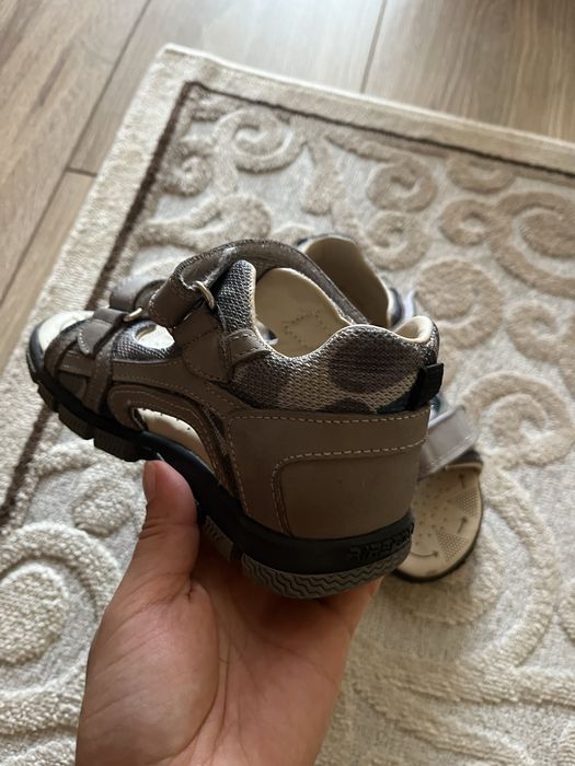 Детские сандалии 28размер