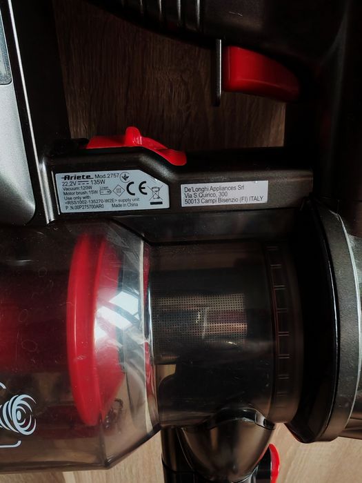 Aspirator vertical Ariete