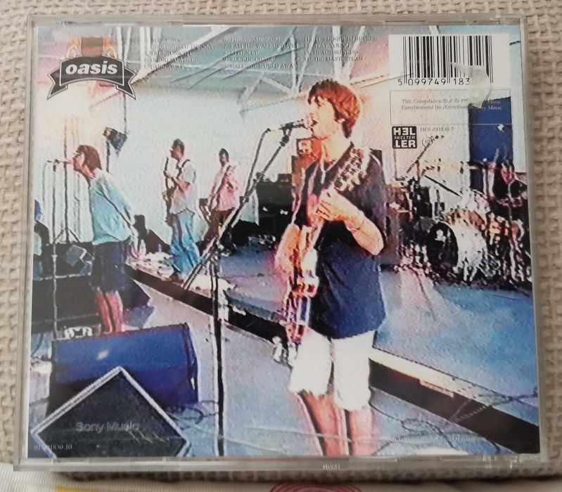 Vând album CD OASIS - Masterplan. Sunet impecabil!