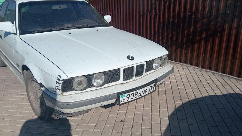 Продам БМВ 520 недорого