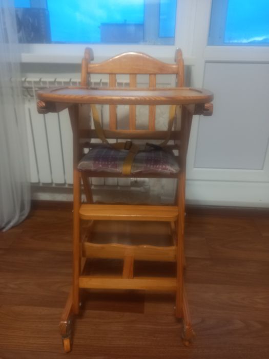 Детский столик для кормления