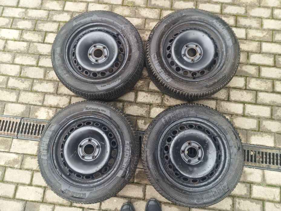 Jante tabla 6,5xj R16 cu Cauciucuri Kleber M+S 205 60 R16 DOT 2024 NOI