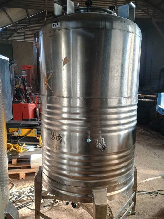 Rezervoare inox de stocare