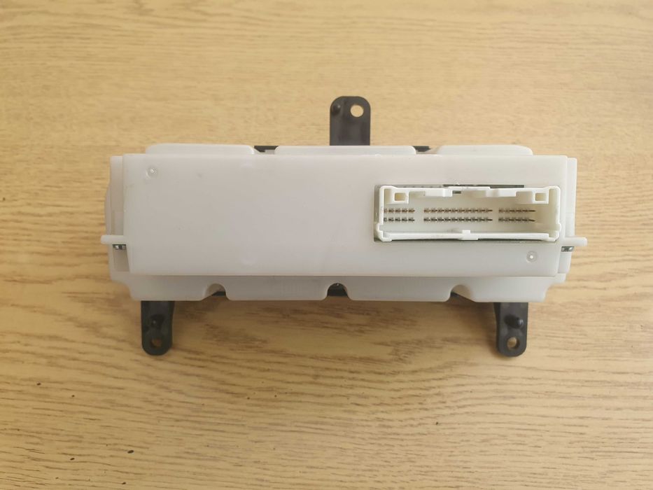 Управление КЛИМАТРОНИК за Nissan Qashqai J10 фейслифт