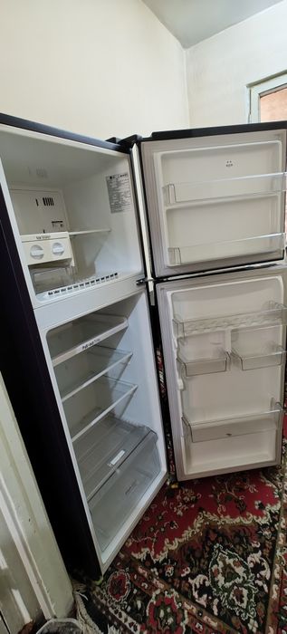 Продается холодильник LG