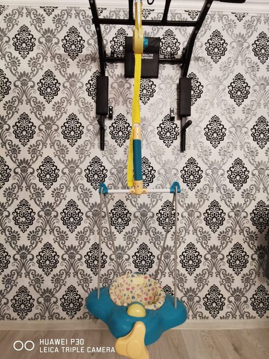 Продам прыгунки за 8000