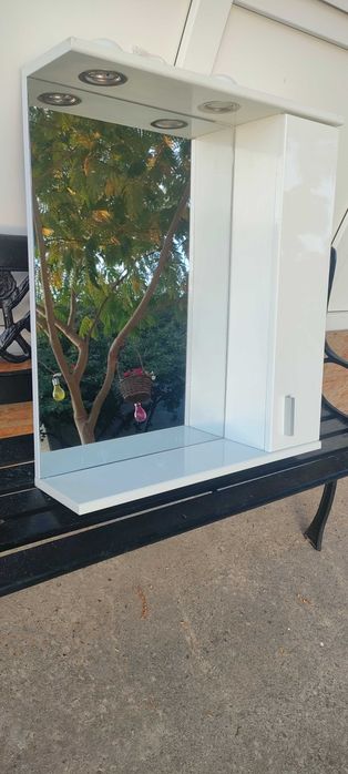 Oglinda cu dulăpior baie 60x75