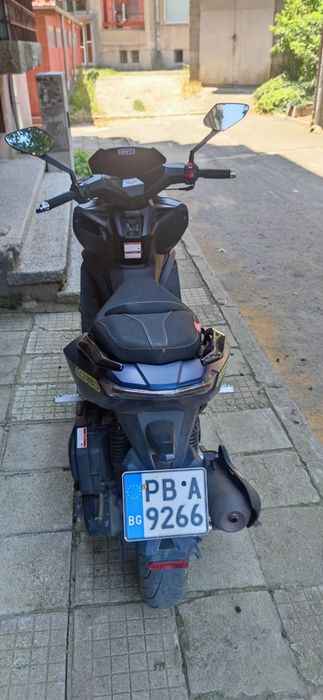 Скутер Lexmoto Aura 125