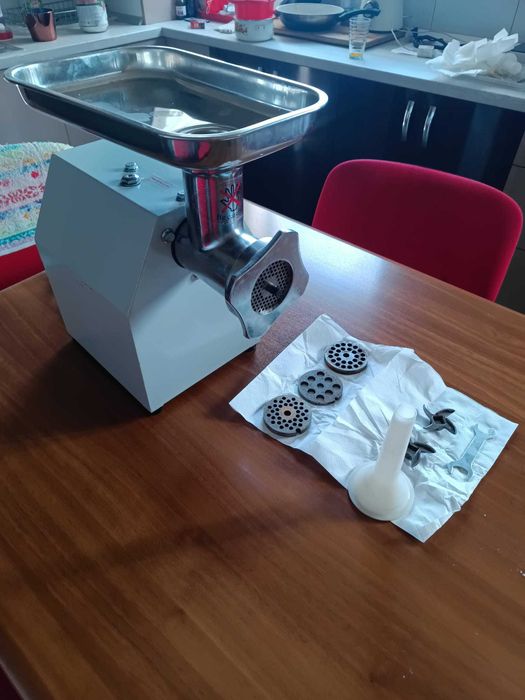 Masina tocat macinat carne profesionala