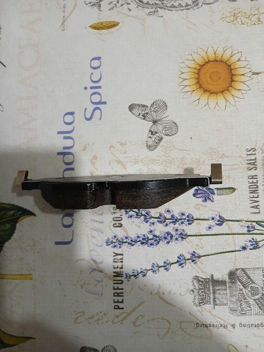 Накладки за Пасат 8 предни