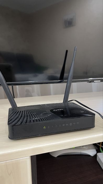 Продам Wi-Fi роутер ZyXEL Keenetic DSL