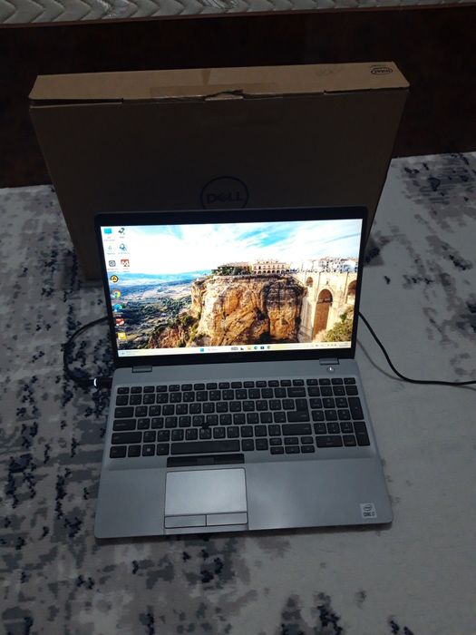 Notebook core i7-10810U