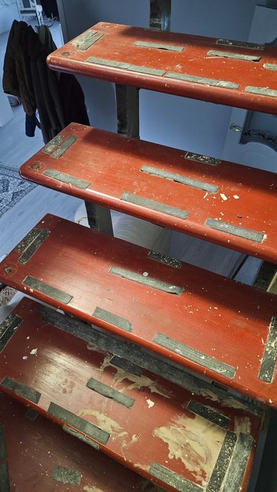 Продам ступени для лестницы