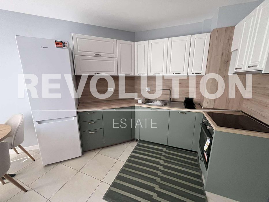 Дава се под наем Двустаен апартамент в Варна, м-т Траката - 74 кв.м за 580 € - Снимка #1